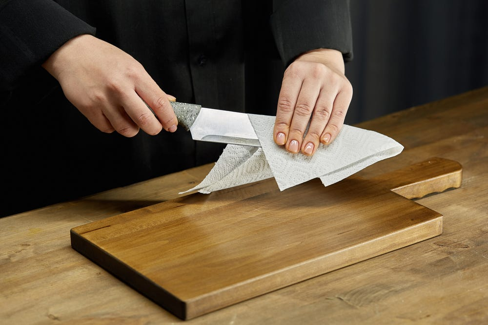 Rinse and dry off your knives immediately with clean cloth, dry cloth, or paper towel